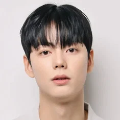 박서후
