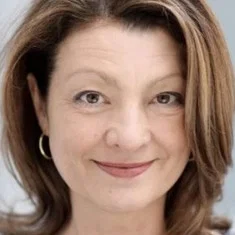 Angela Quast
