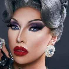 Eva Le Queen