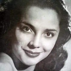 Alba Castellanos