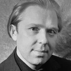 Олег Попов