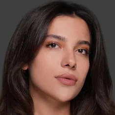 Nesrin Yari