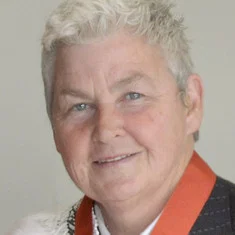 Lynda Topp