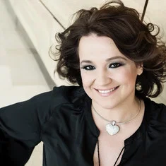 Erika Náray