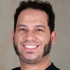 Raphael Fernandes