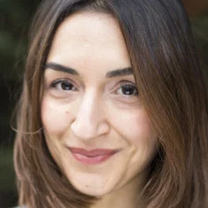 Özge Özel