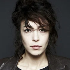 Adrienne Pauly