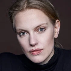 Julia Brand