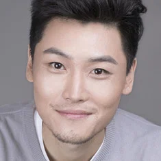 Yang Mingyi