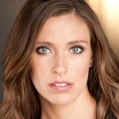 Наташа Алеви