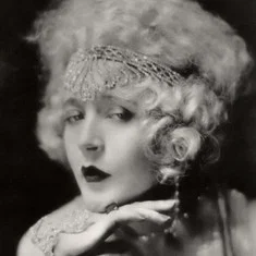 Mae Murray