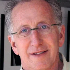 Том Стерн
