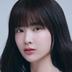 Punyawee Jungcharoen