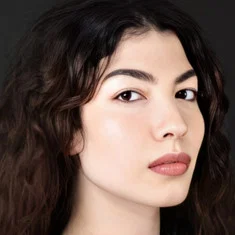 Alize Gördüm