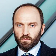 Александр Кобзарь