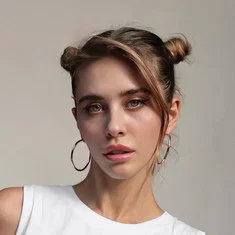 Angela Nikolau