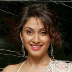 Manjari Fadnnis