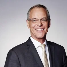 Simon Dallow