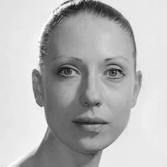Инна Чурикова