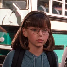 Maggie Emma Thomas