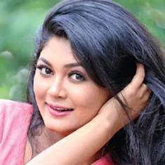 Mousumi Hamid