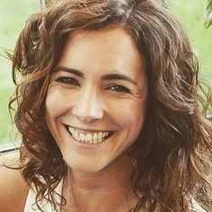 María Cotiello