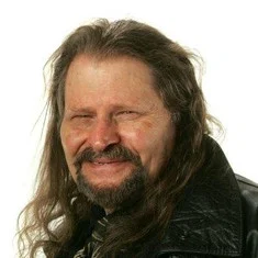 Брюс Гловер