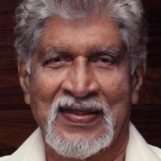 Robin Fernando