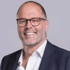Martin Bayfield