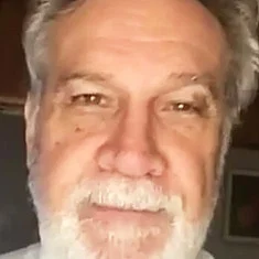 Carlos Mena