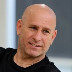 חנוך דאום