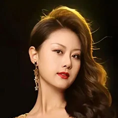 王佳佳