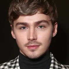 Майлс Хейзер