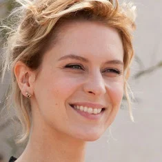 Elena Radonicich