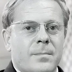 Aubrey Morris