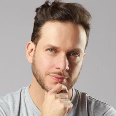 César Alvarez