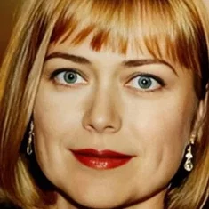Cristina Mullins
