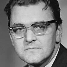 Юрий Яковлев