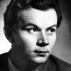 Евгений Шутов
