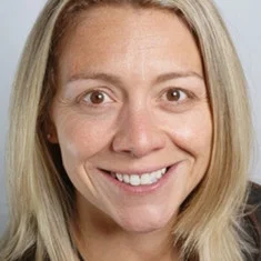 Karen Dunbar