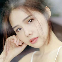 Phanh Lee