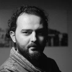 Özgür Bakar