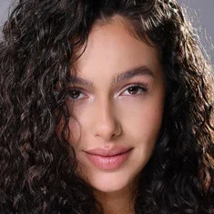 Michelle De Andrade