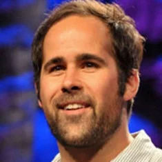 Ronnie Vannucci Jr.