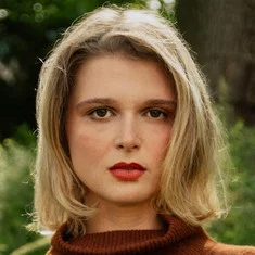 Chelsea von Holst