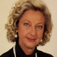 Corinna Genest