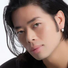 Julian Phetnouvong