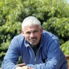 Toño Vega