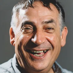 Avni Dilligil