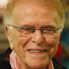 Maurício Sherman